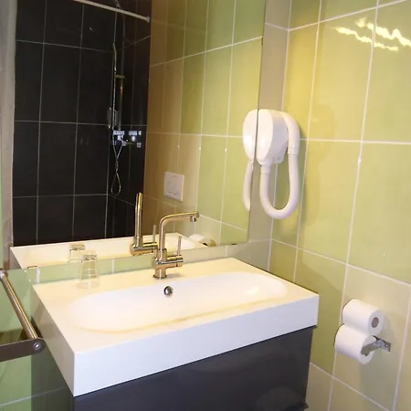 Hotel Savoy Le Bourget-du-Lac