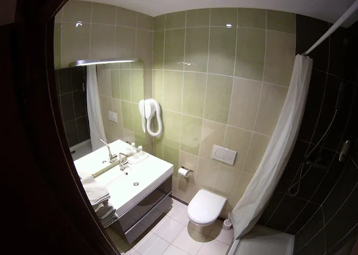 Savoy Hotell 3*
