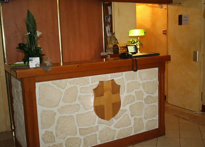 Savoy Hotell 3*