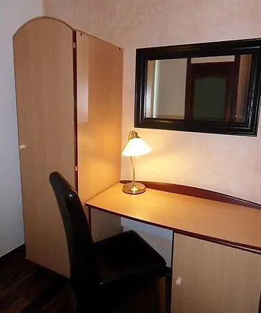 Savoy Hotel Le Bourget-du-Lac