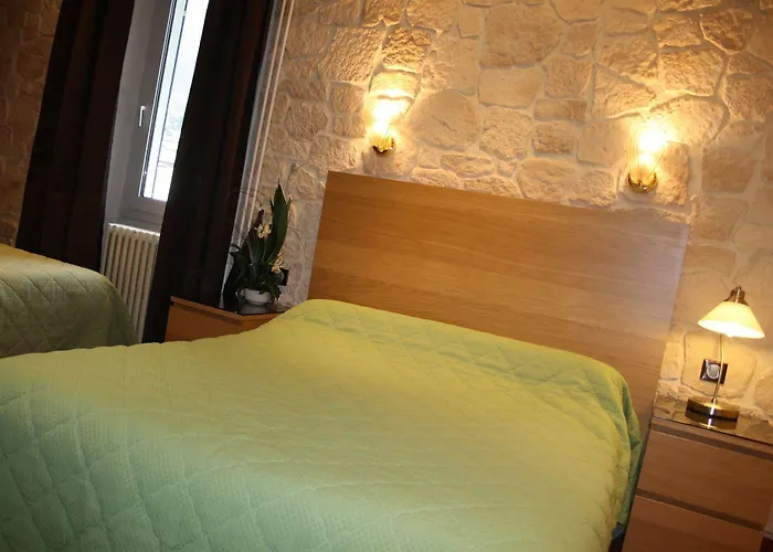 Savoy Hotel 3*