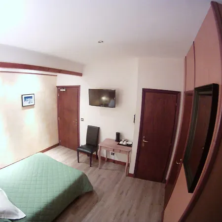 Savoy Hotel
